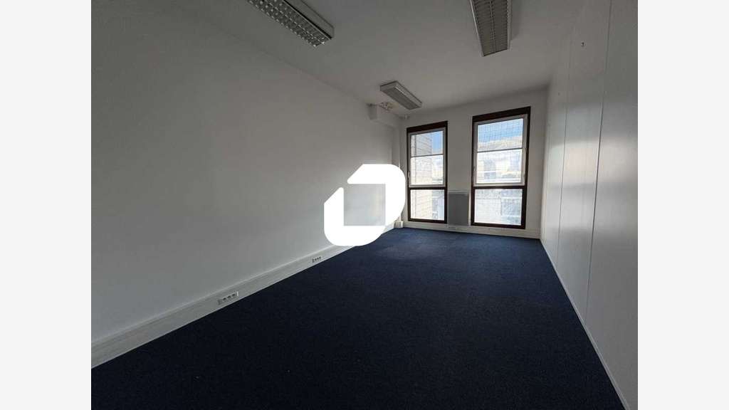 Vente Bureaux 470m² Montigny le bretonneux