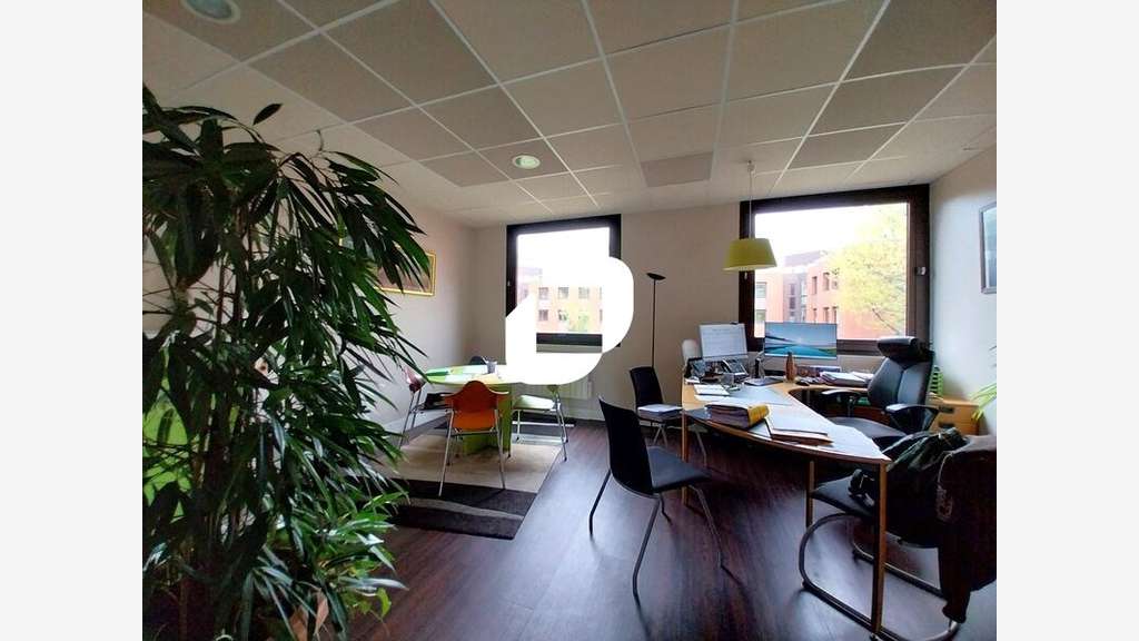 Vente Bureaux 197m² Montigny le bretonneux