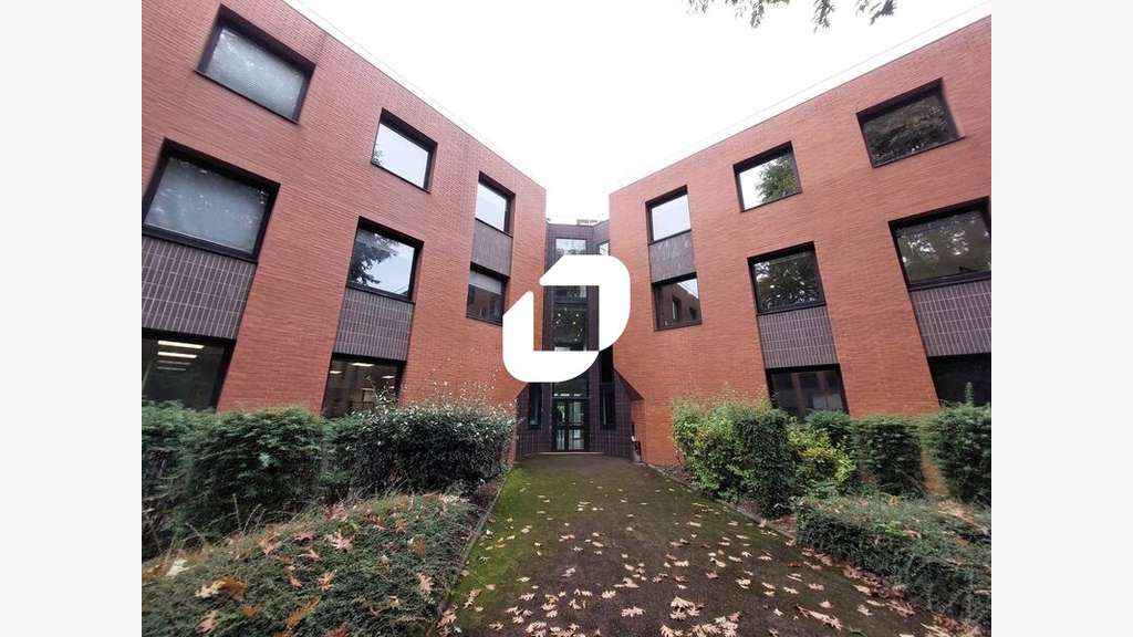 Vente Bureaux 188m² Montigny le bretonneux