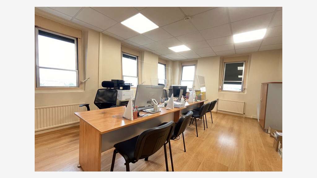 Bureaux 250m² R+8 à vendre à Montpellier Polygone