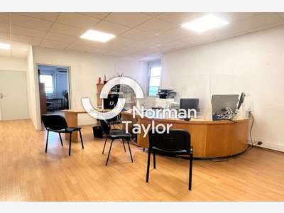 Bureaux 250m² R+8 à vendre à Montpellier Polygone