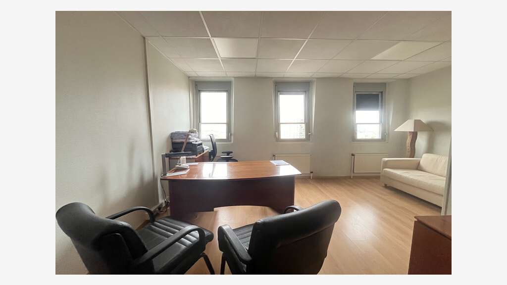 Bureaux 250m² R+8 à vendre à Montpellier Polygone