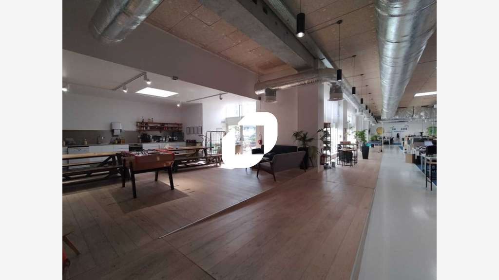 Vente Bureaux 879m² Montreuil