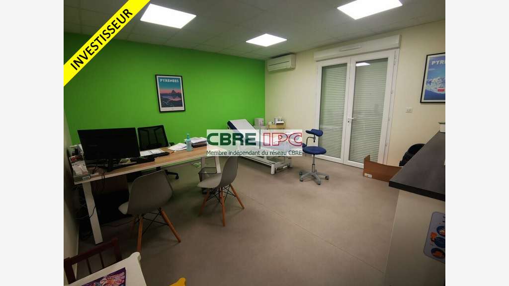 Vente murs centre médical à Morlaàs