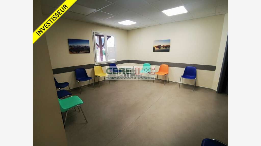Vente murs centre médical à Morlaàs