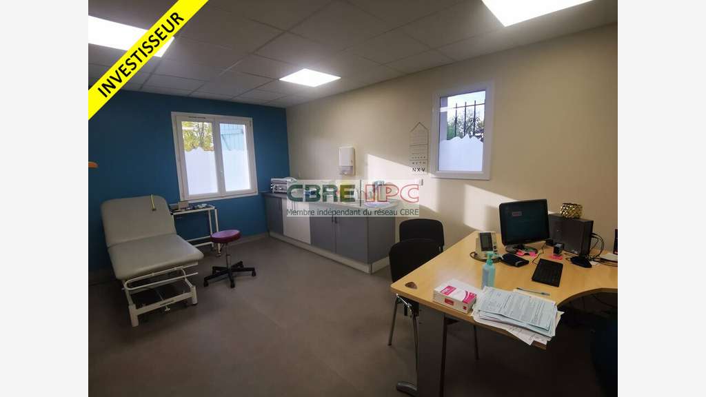 Vente murs centre médical à Morlaàs