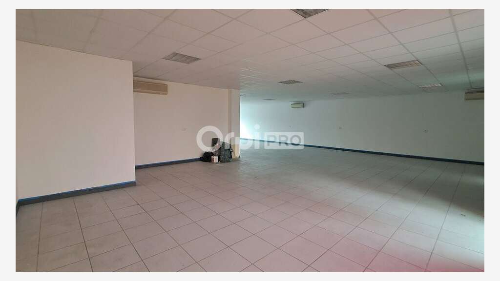 Bureau 177m² RDC à vendre axe passant à Mourenx