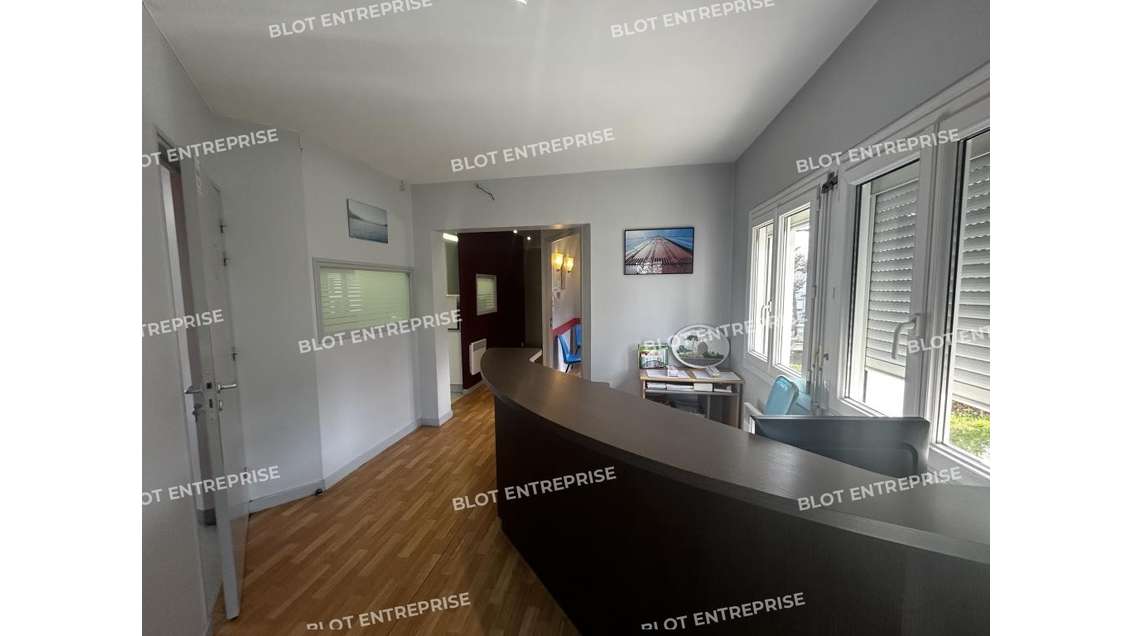 À vendre bureaux 65m² ERP PMR à Nantes