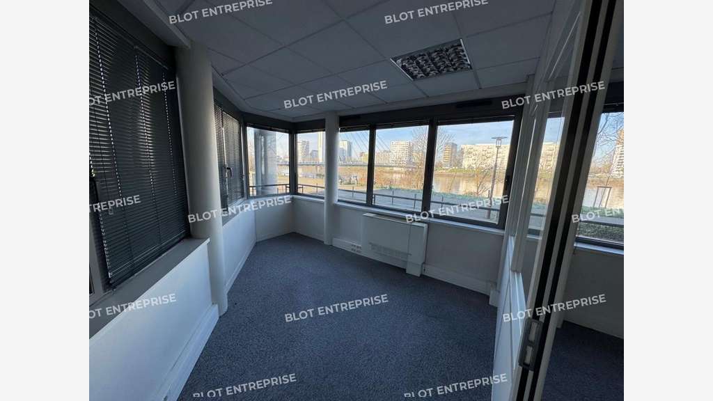 À vendre bureaux 209m² à Nantes gare SNCF