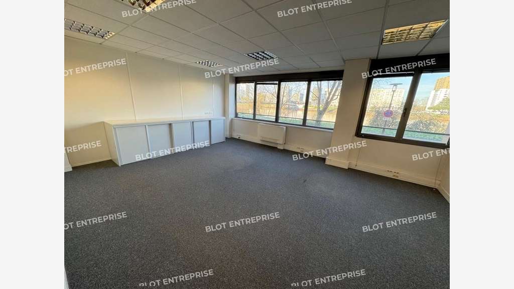 À vendre bureaux 209m² à Nantes gare SNCF