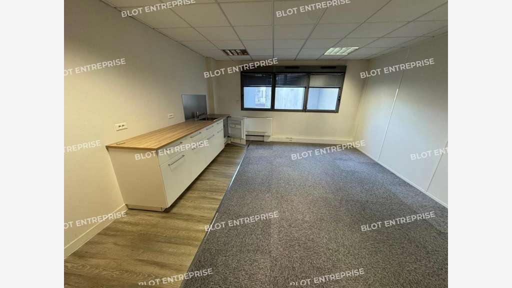 À vendre bureaux 209m² à Nantes gare SNCF