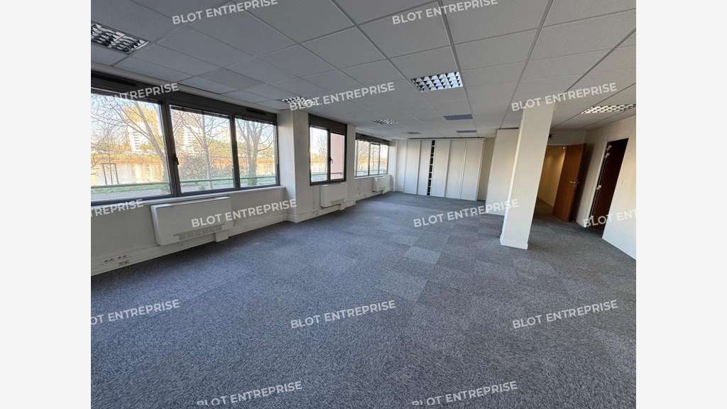 À vendre bureaux 209m² à Nantes gare SNCF