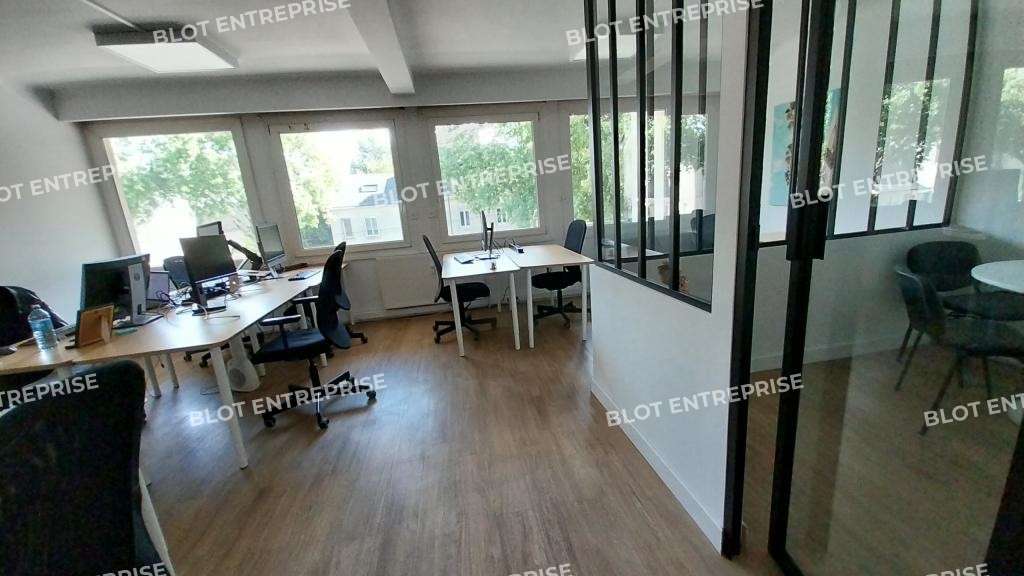 À vendre bureaux rénovés 83m² à Nantes