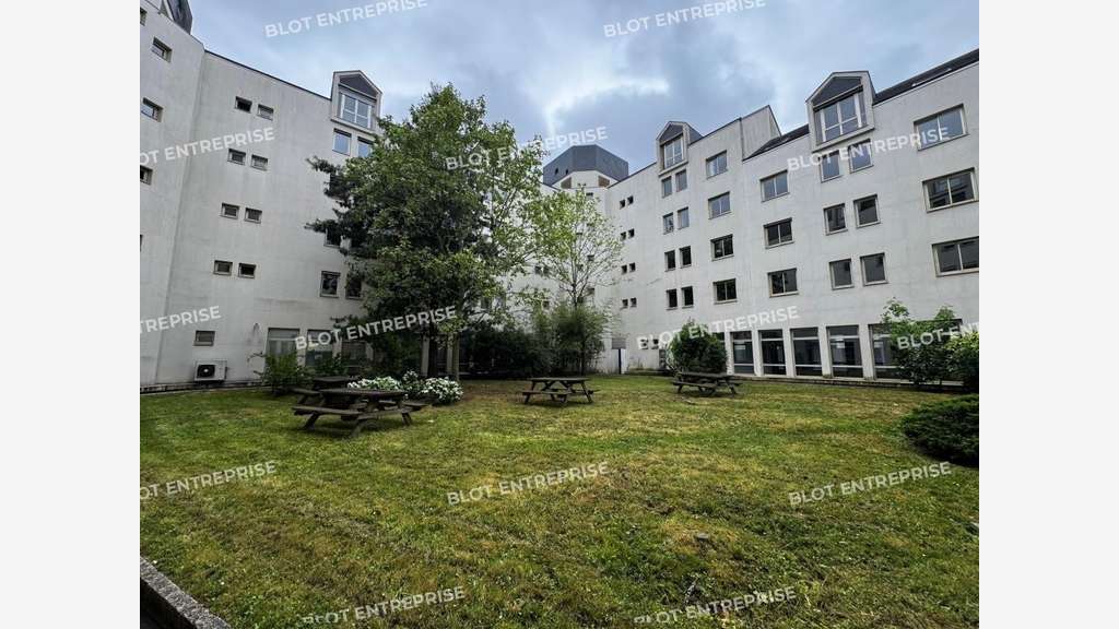 À vendre bureaux 264m² accès PMR à Nantes