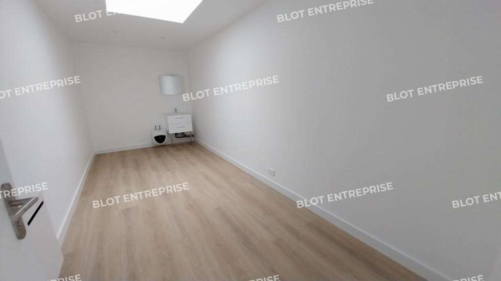Vente bureaux 47m² Nantes Guist'hau accès PMR