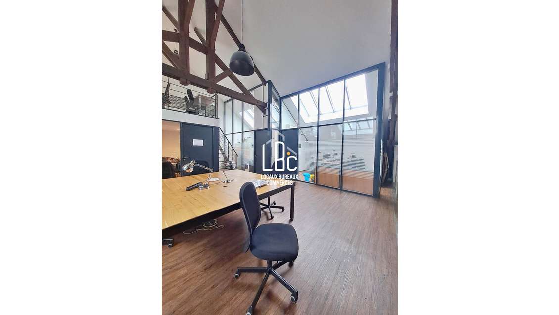 AV bureau bon standing 652m² Nantes bords de Erdre