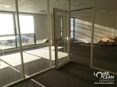 Vente bureaux de 70m² en RDC en agglo de Nantes