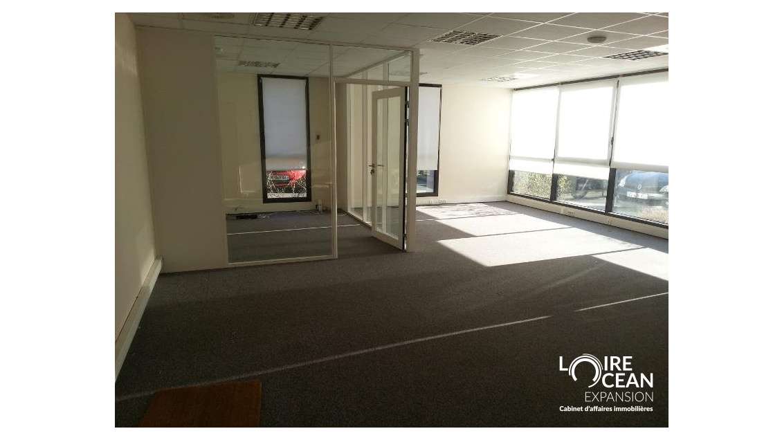 Vente bureaux de 70m² en RDC en agglo de Nantes