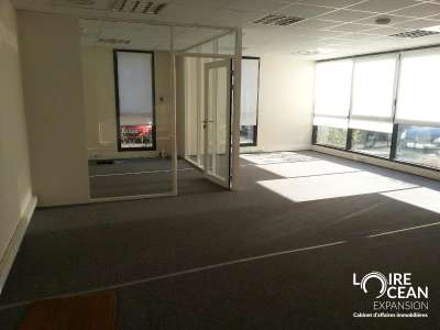Vente bureaux de 70m² en RDC en agglo de Nantes