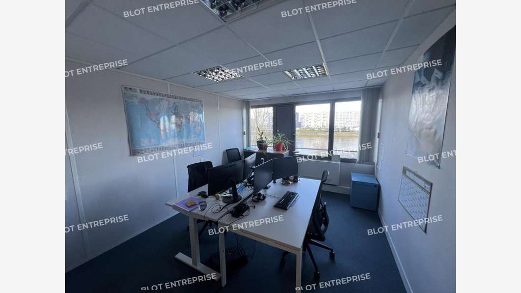 A vendre à louer bureaux 612m² sur l'Île de Nantes