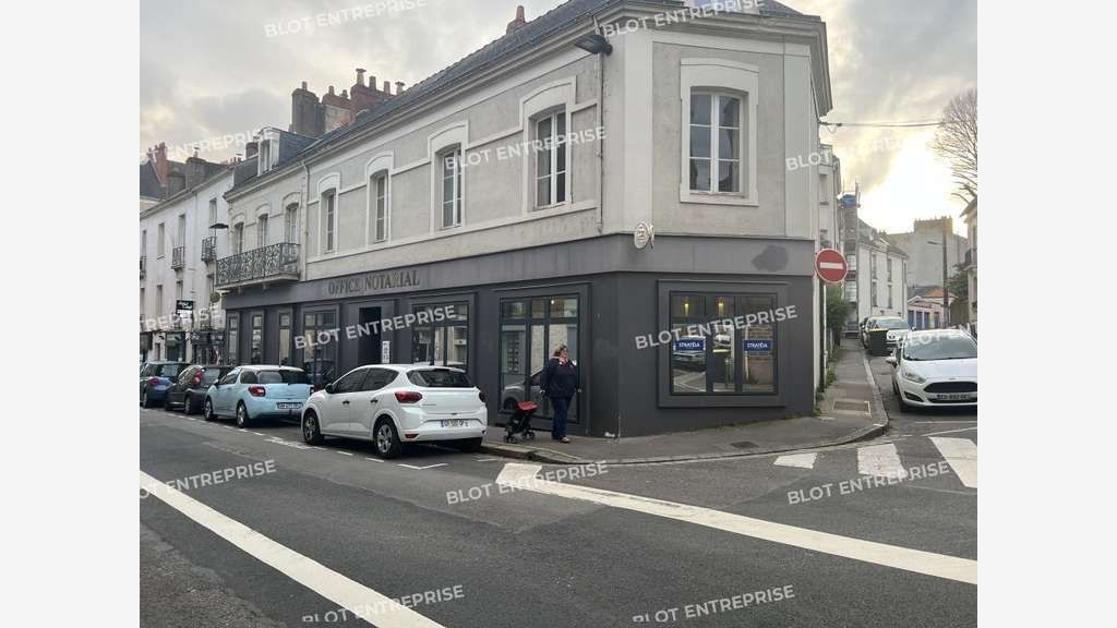 À vendre bureaux 395m² à Nantes Talensac