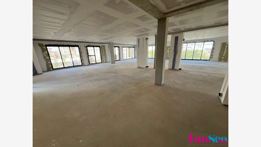 Vente bureaux neufs 115m² R+1 à Bordeaux Brazza
