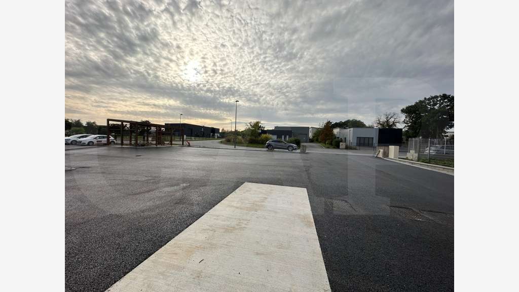 Vente bureaux neufs à Châteaubourg