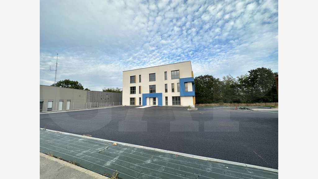 Vente bureaux neufs à Châteaubourg