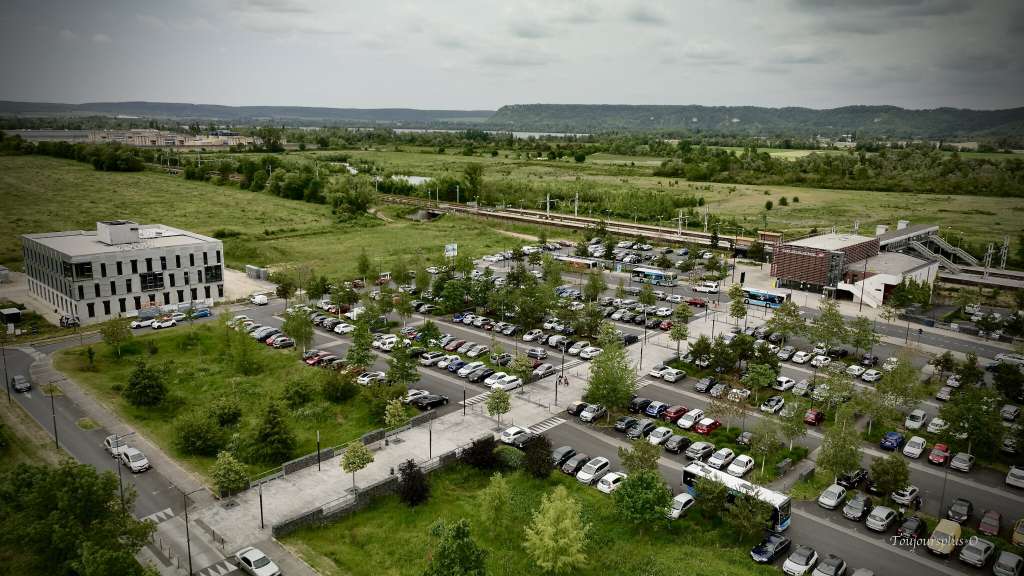 Bureaux neufs à vendre - Val-de-Reuil- Gare SNCF