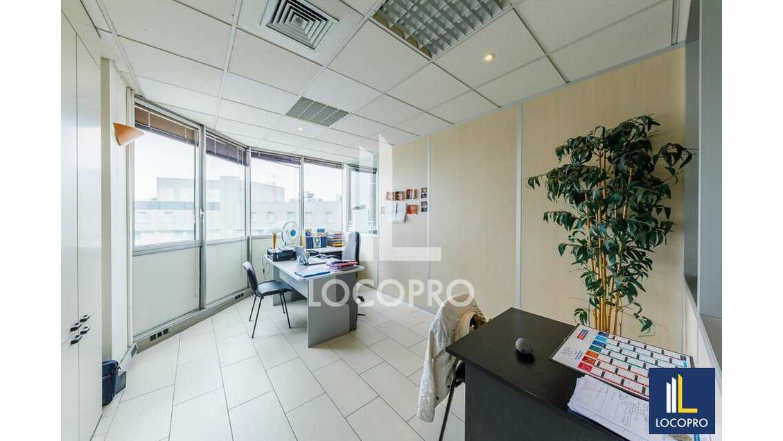 Vente bureaux 223m² R+4 dans quartier Arenas Nice
