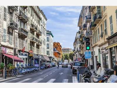 A vendre local de 121m² à Nice Leplante