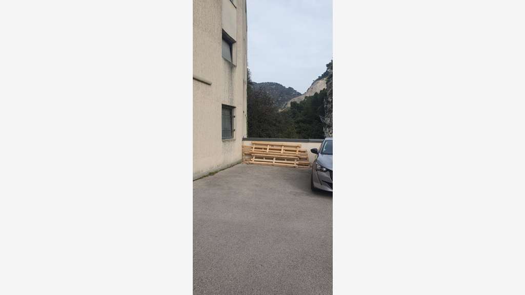 Vente bureaux 90m² parking à St André de la Roche