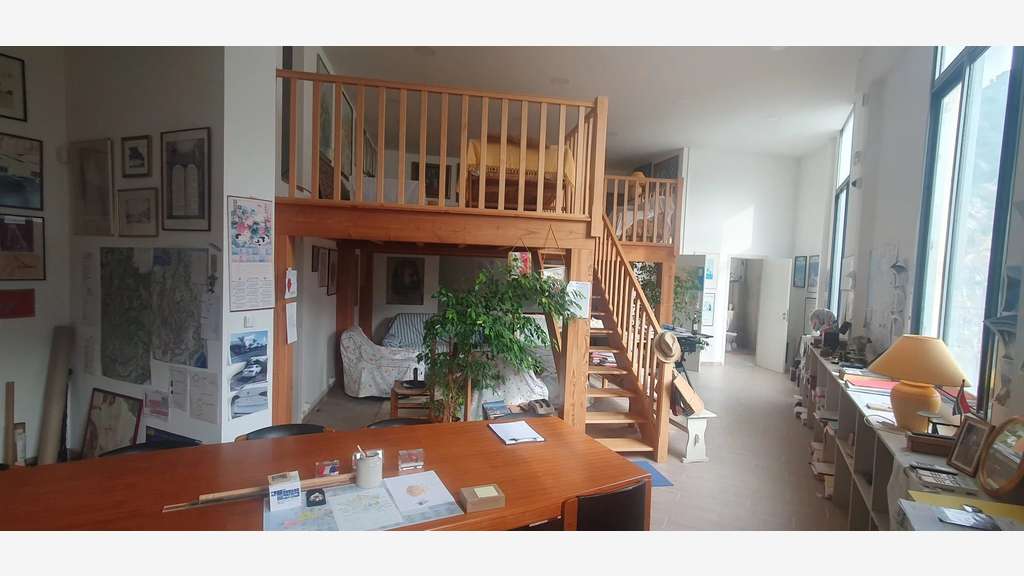 Vente bureaux 90m² parking à St André de la Roche
