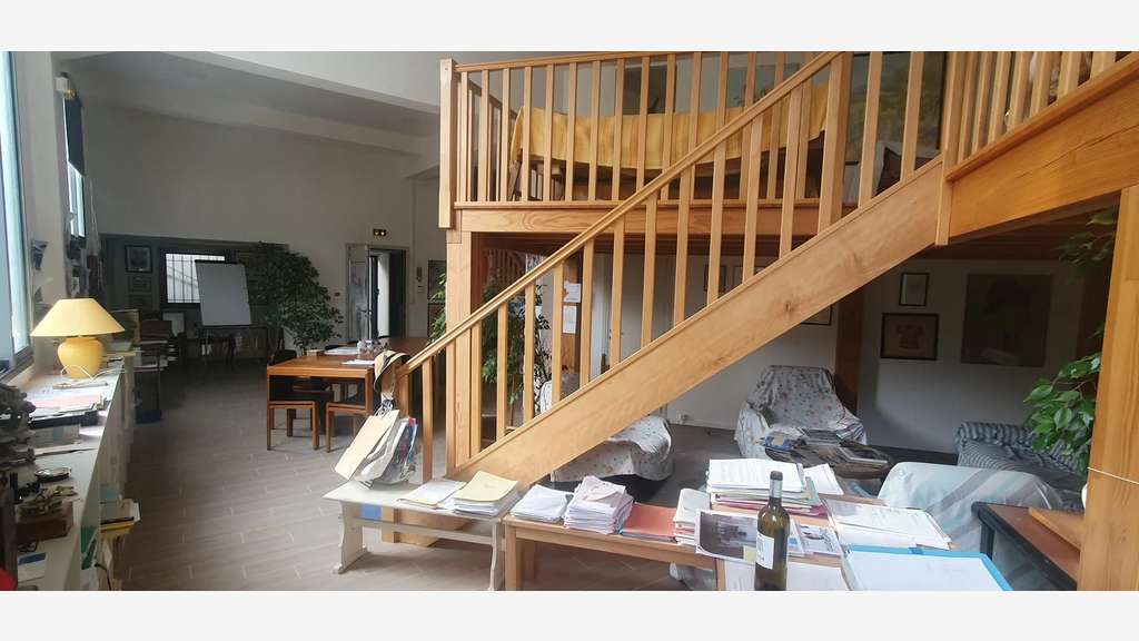 Vente bureaux 90m² parking à St André de la Roche