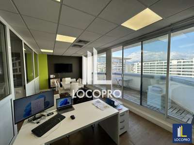 A vendre bureaux occupés à Nice Arénas