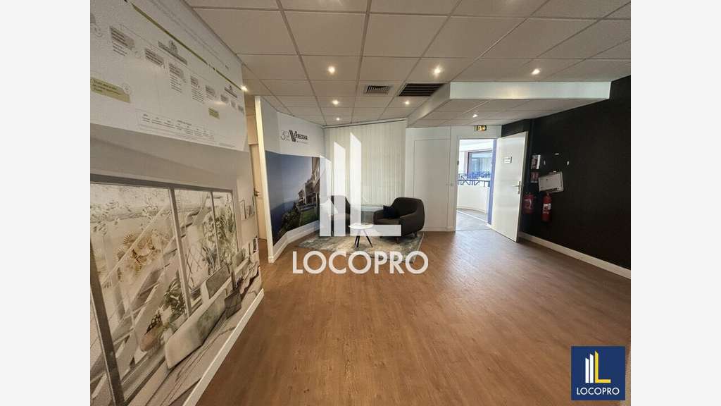 A vendre bureaux occupés à Nice Arénas