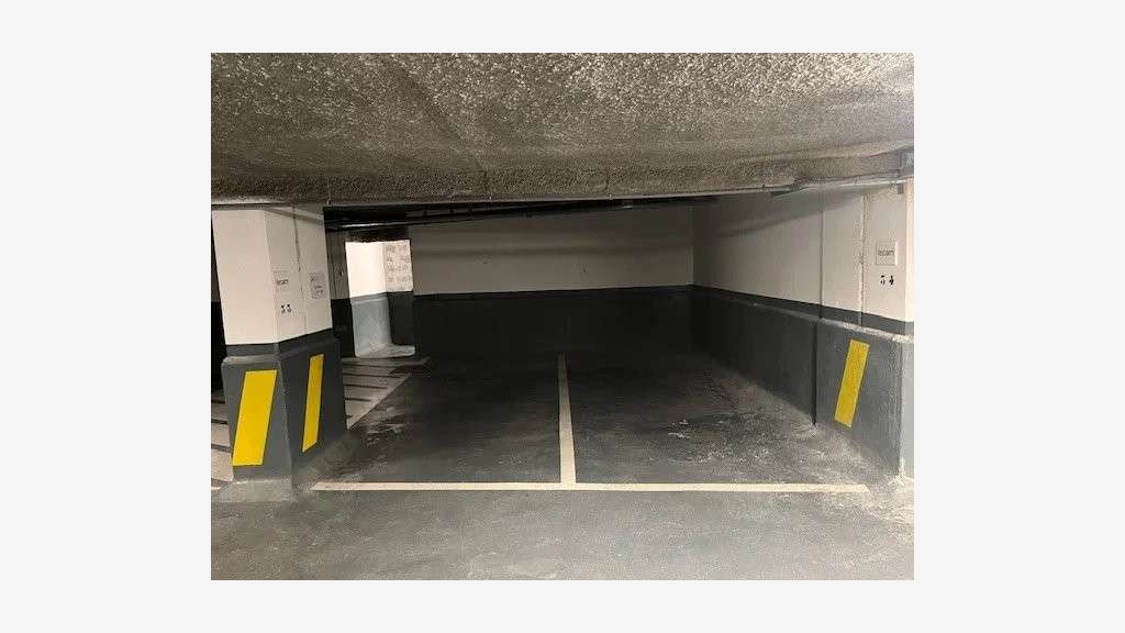 A vendre bureaux de 121m² en étage élevé à Nice