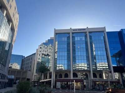A vendre beaux bureaux en étage 90m² Nice Arenas