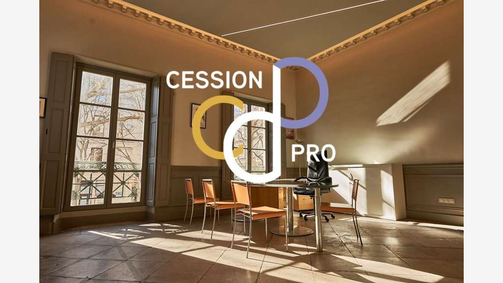 Bureaux et appart d’exception à céder à Nîmes