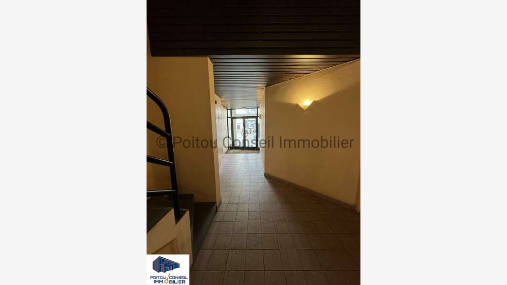 Bureaux 295m² à vendre empl stratégique à Niort