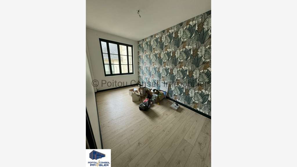 Bureaux 295m² à vendre empl stratégique à Niort