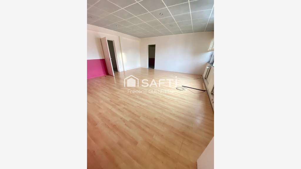 Vente bureaux 1658m² sur 2 niveaux + parking Niort