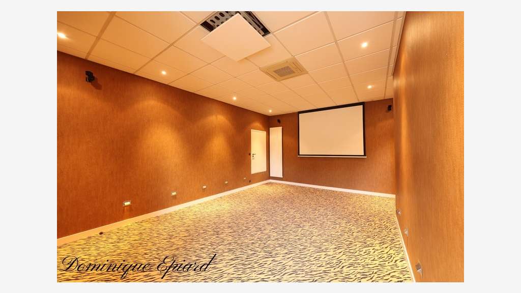 A vendre ensemble tertiaire haut de gamme à Niort