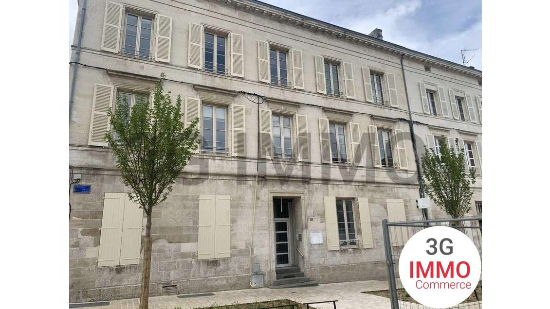Vente bureaux 1165m² à Niort hypercentre 