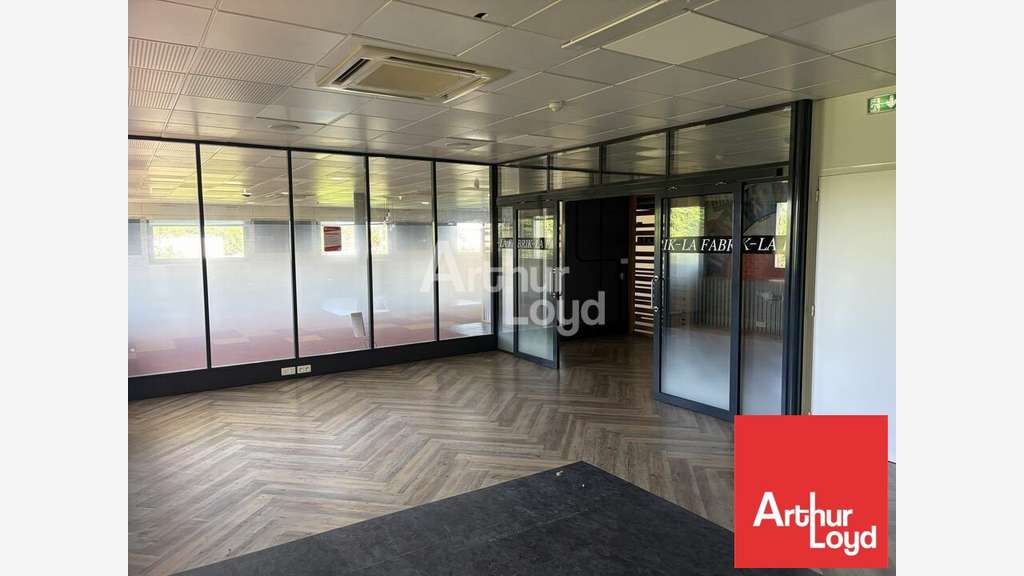 Bureaux fonctionnels de 337m² à vendre à Niort