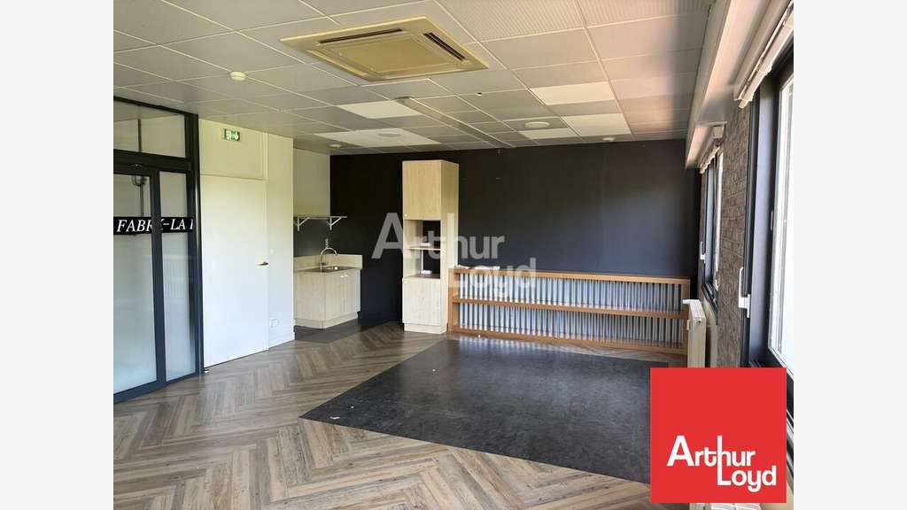 Bureaux fonctionnels de 337m² à vendre à Niort