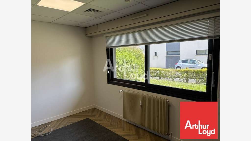 Bureaux fonctionnels de 337m² à vendre à Niort