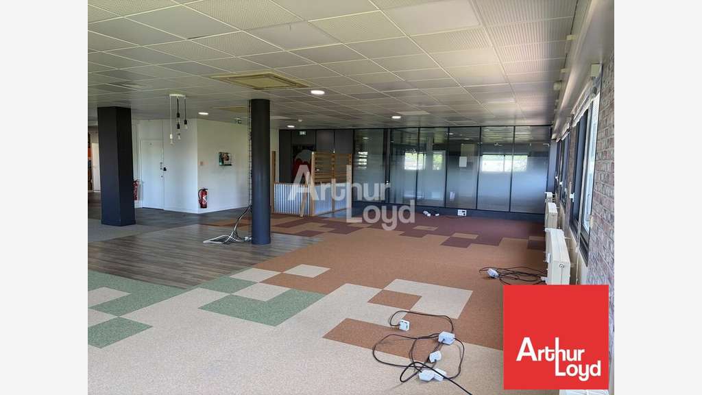 Bureaux fonctionnels de 337m² à vendre à Niort