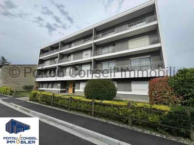 Vente bureaux de 345m² à Niort empl stratégique