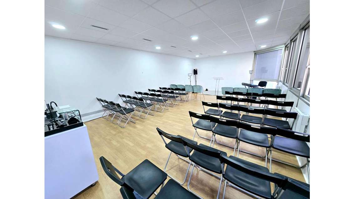 AV bureaux 72m² Noisy le grand- secteur Mont d'Est